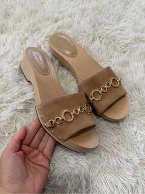 Ann Taylor Chain Leather Clog Slides- Size 8 -  in Dominican Sand